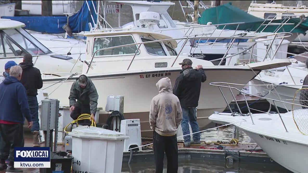 High swells collapse Santa Cruz wharf, sink boats
